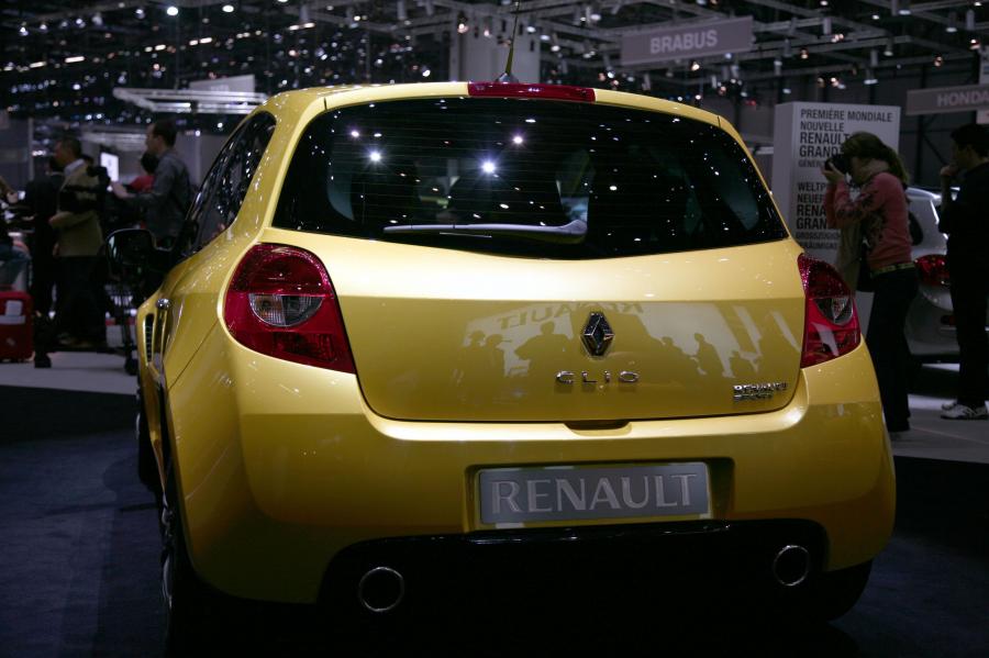  Renault Clio RS 2010 года  (фото 5 из 38)
